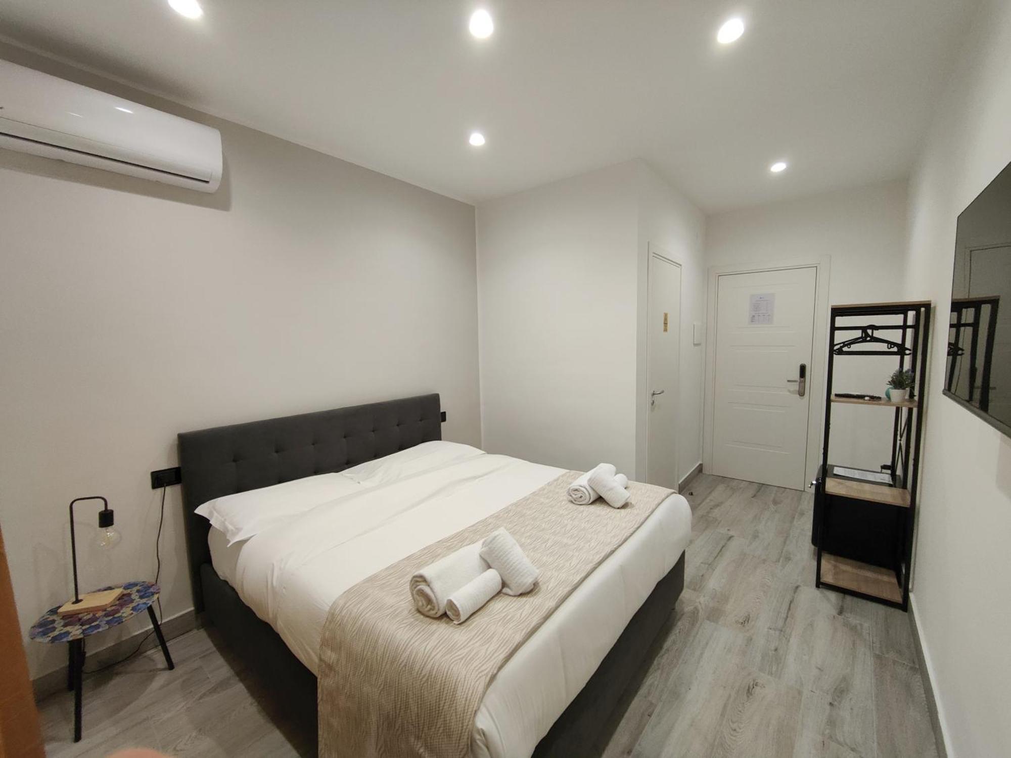 Sweet Rooms San Francesco Naples Exterior photo